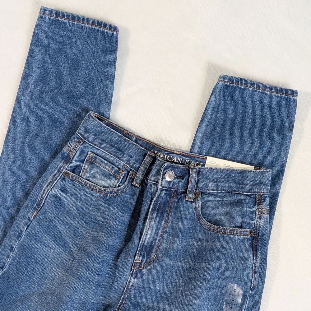 American Eagle Mom Jean High Rise Size 0 NWT